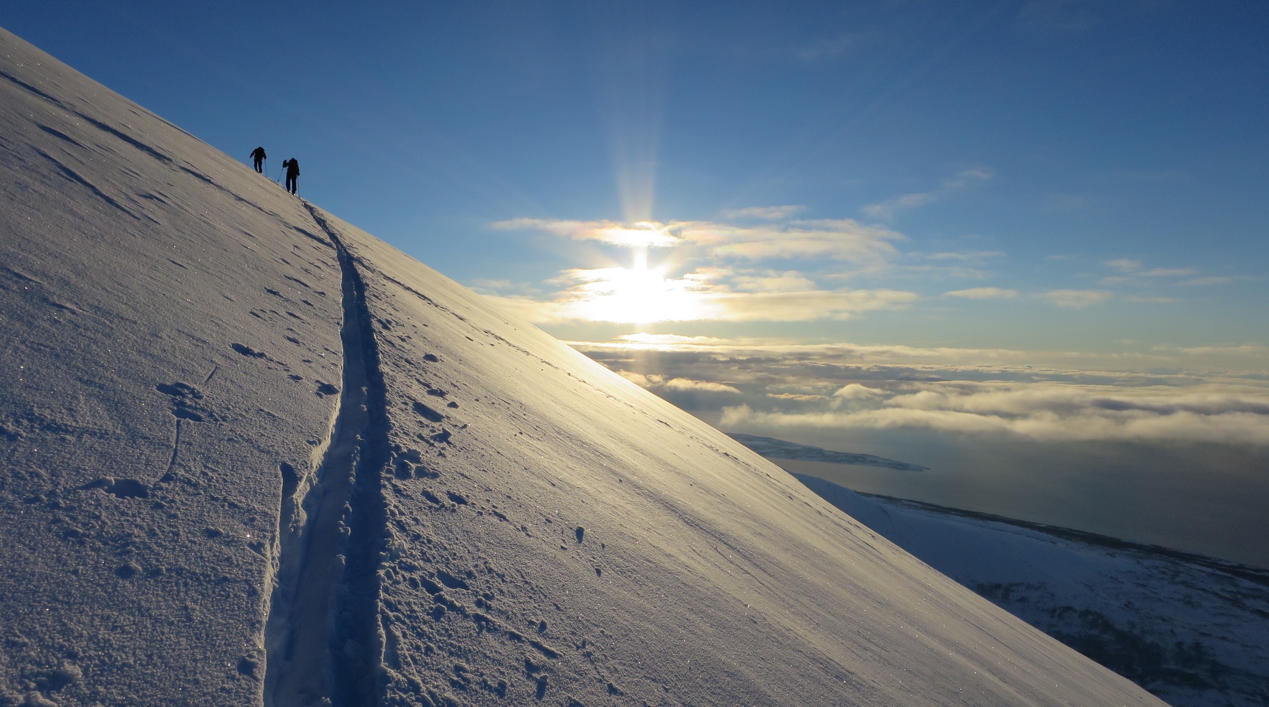Velkommen til Tromsø Fjellsport - Vi tilbyr kurs og fjellføring i fantastiske omgivelser